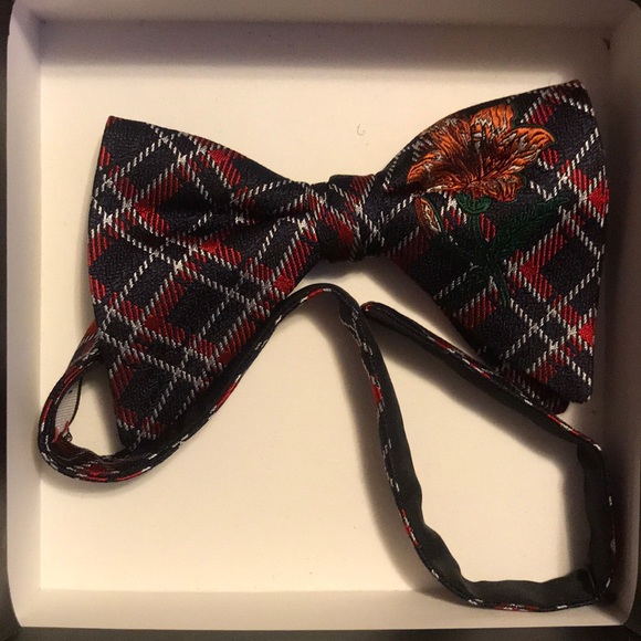 mens gucci bow tie